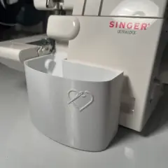 Singer 14SH654 Overlok Çöp Kutusu Atık Fire Kabı