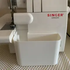Singer 14SH654 Overlok Çöp Kutusu Atık Fire Kabı